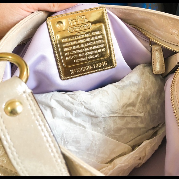 💥 Last chance 💥Coach- Gold Sabrina - Rare, NWOT - Picture 3 of 8